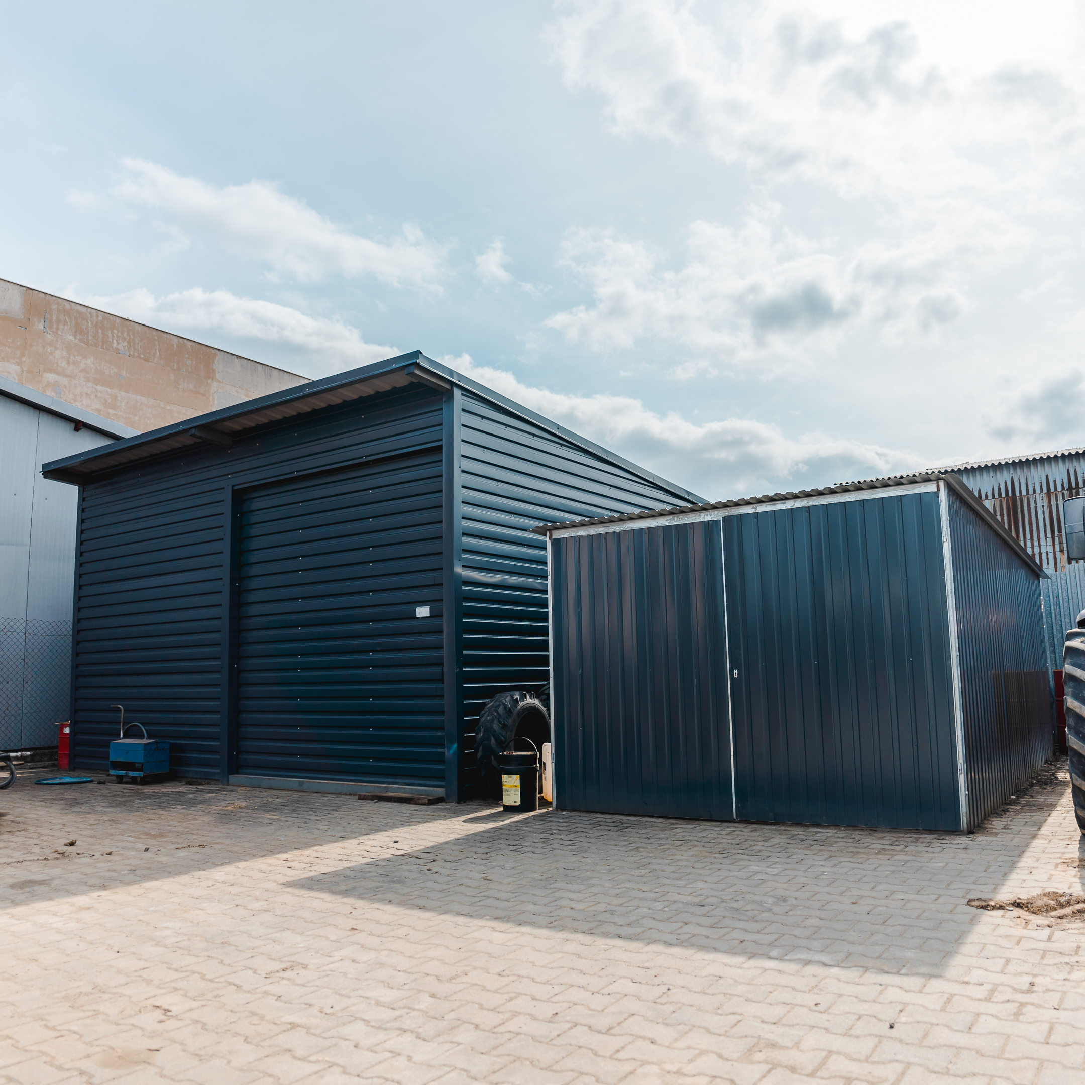 Sklad náhradných dielov pre priemyselné dieselové motory Perkins, Cummins, Yanmar a Kubota – Surel s.r.o.